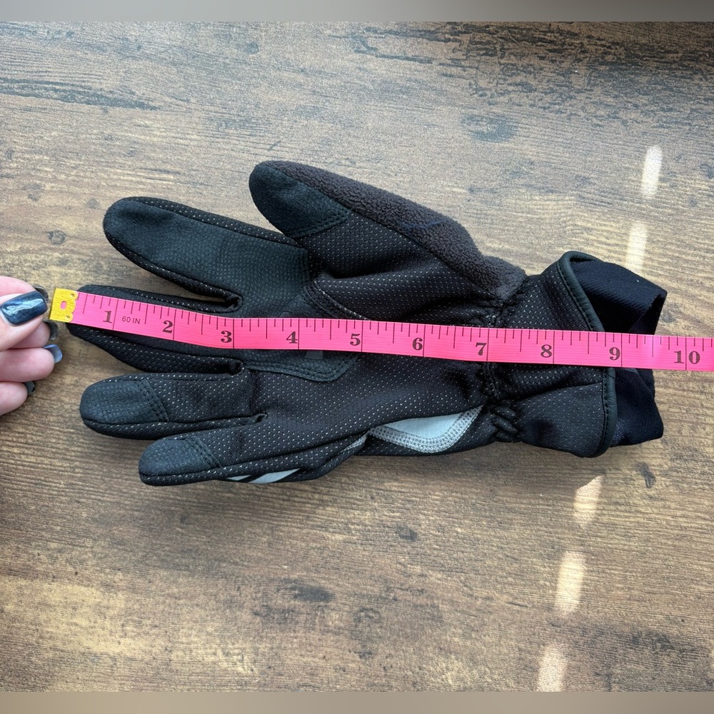 Under Armour Black Gloves with White Logo Skiing Winter - Picture 5 of 6